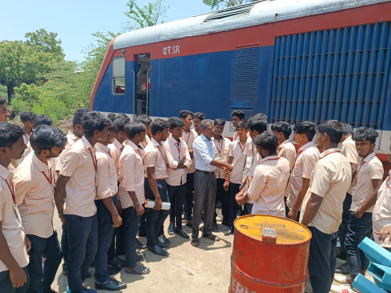 Industrial Visit - Diesel Loco Shed Ponnmalai-Trichy 
